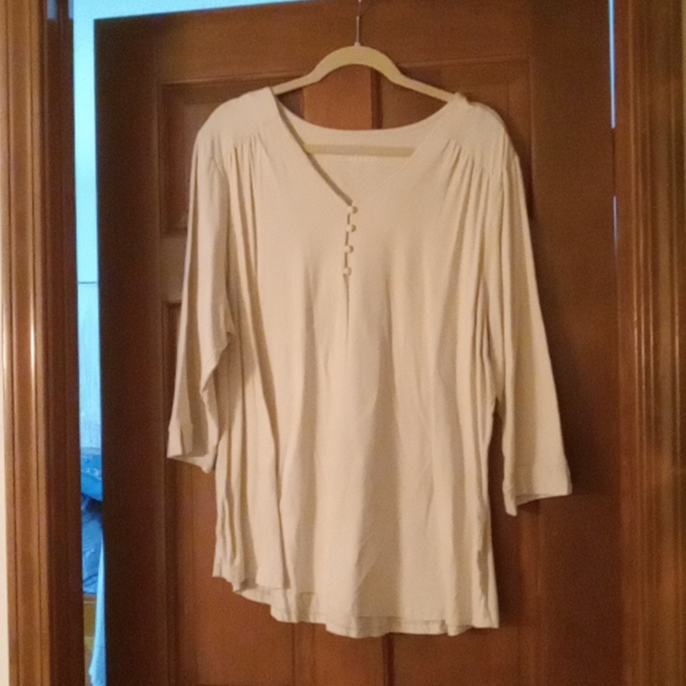2x 3/4 length tee so comfy beige